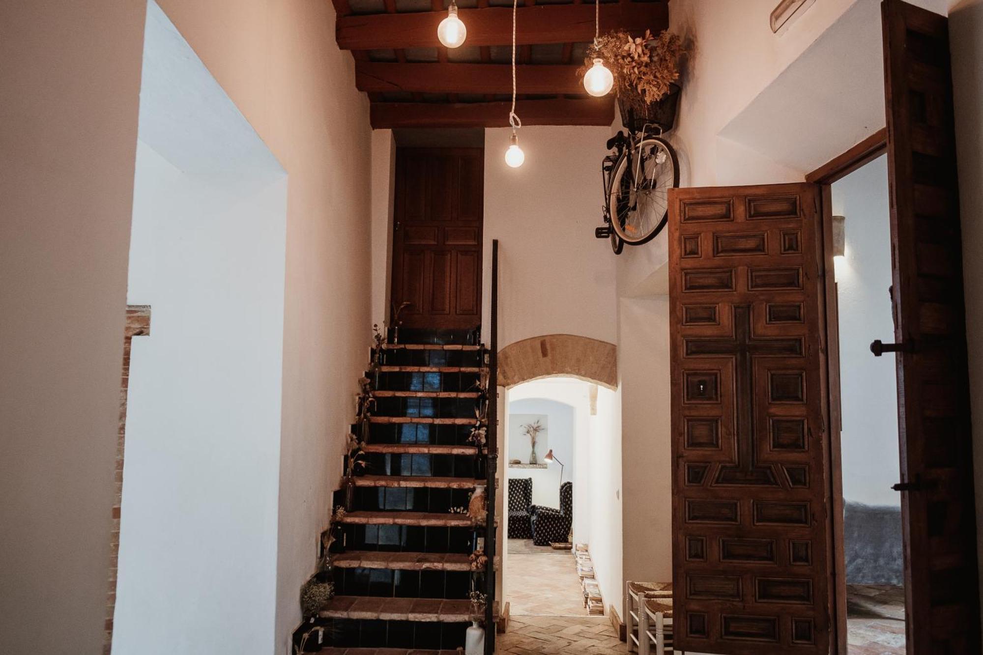 Hostal Cafe Frenteabastos Carmona (Seville) Exterior foto