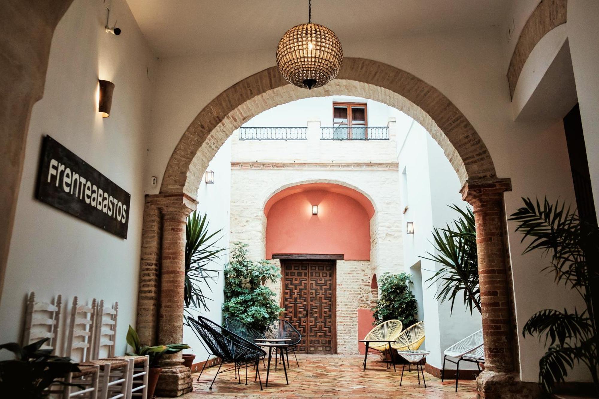 Hostal Cafe Frenteabastos Carmona (Seville) Exterior foto