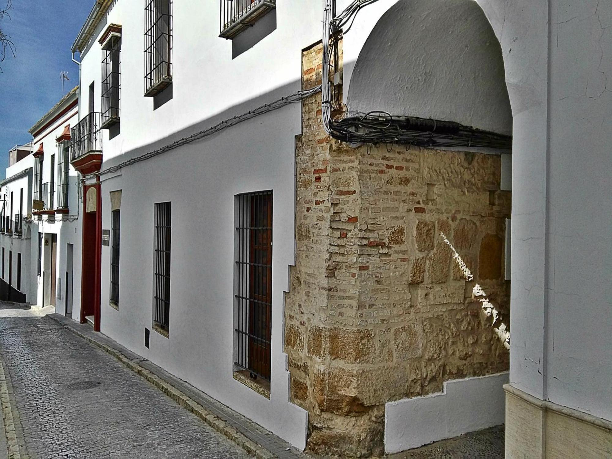 Hostal Cafe Frenteabastos Carmona (Seville) Exterior foto