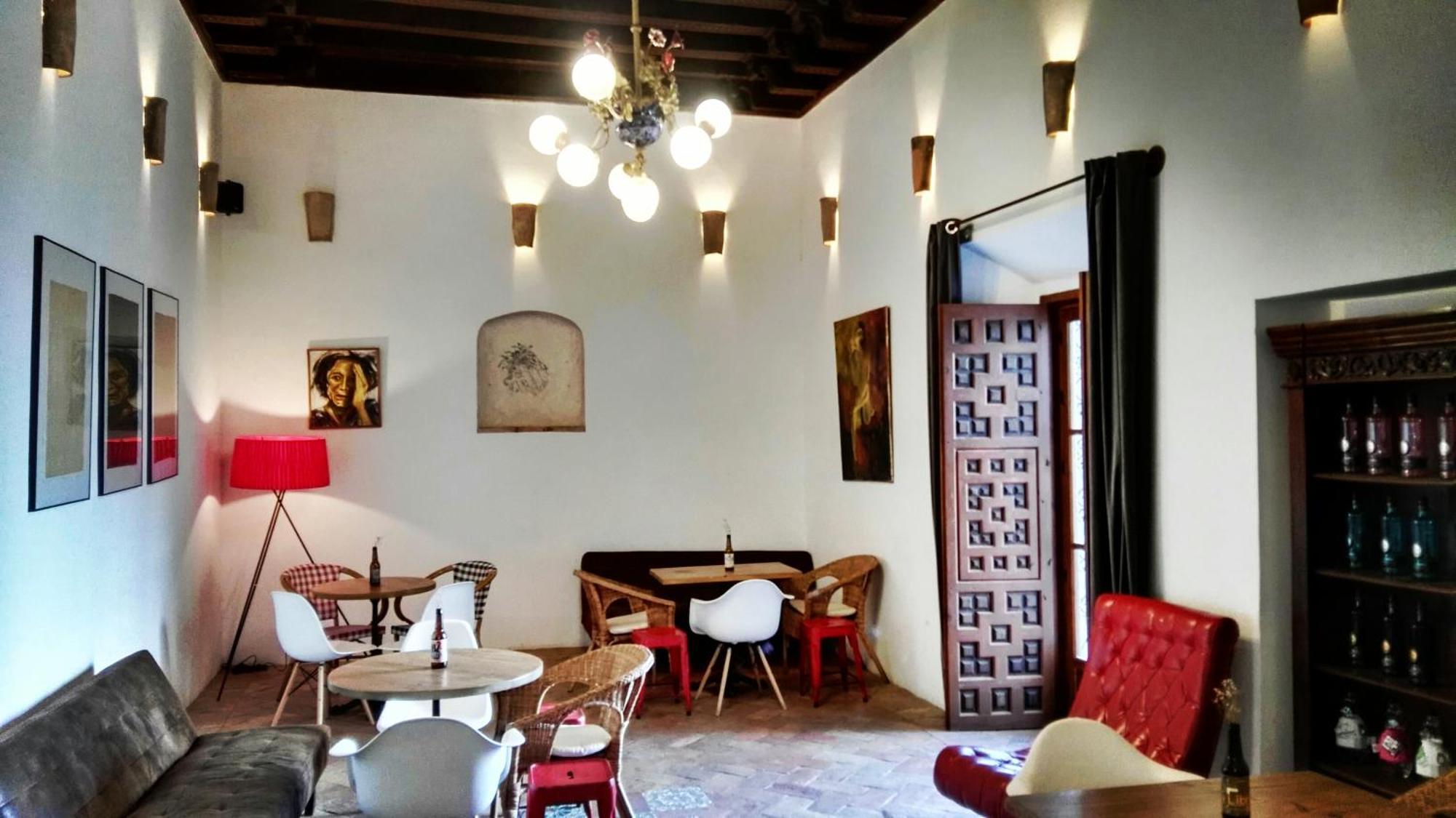 Hostal Cafe Frenteabastos Carmona (Seville) Exterior foto
