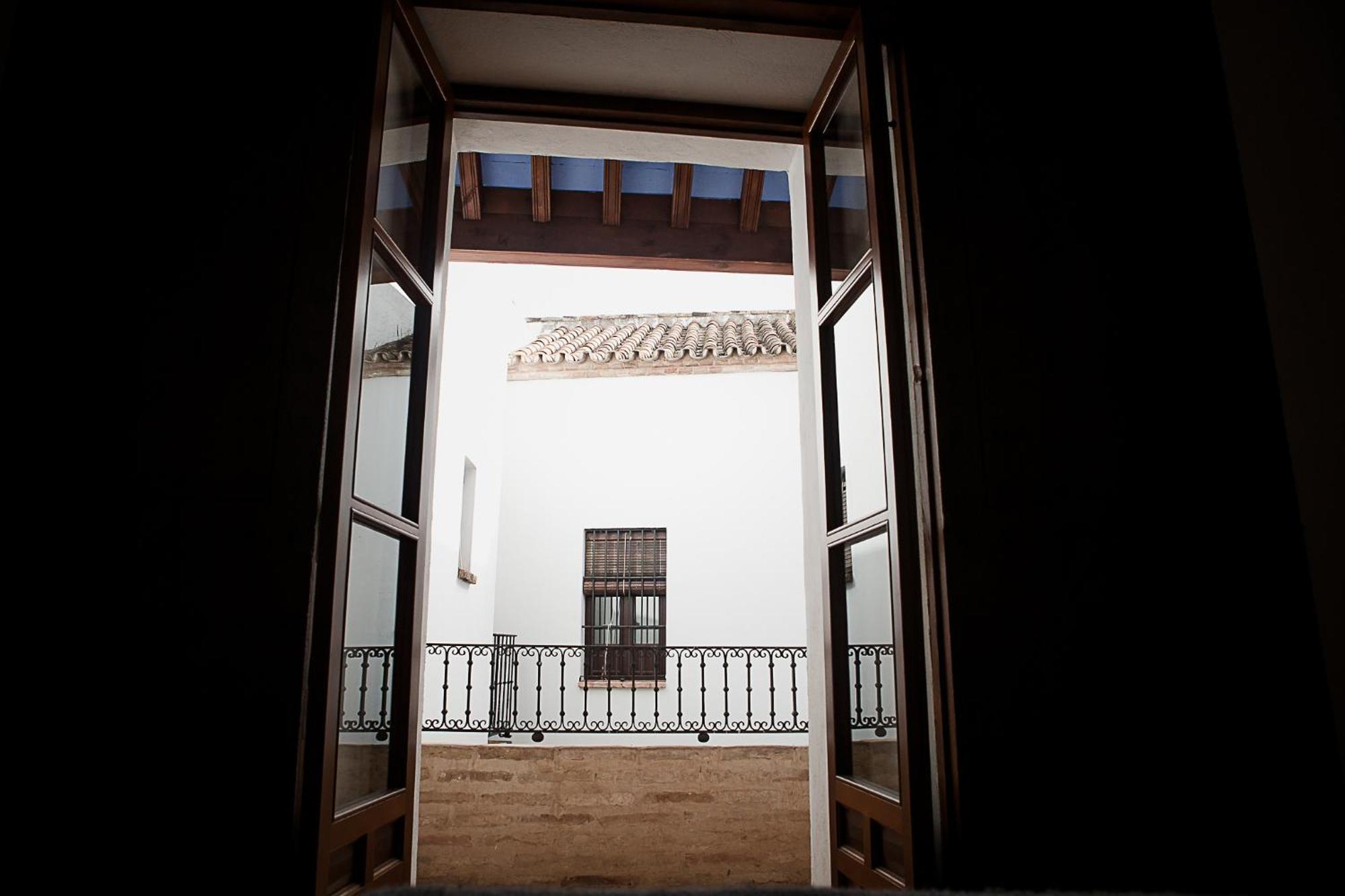 Hostal Cafe Frenteabastos Carmona (Seville) Exterior foto