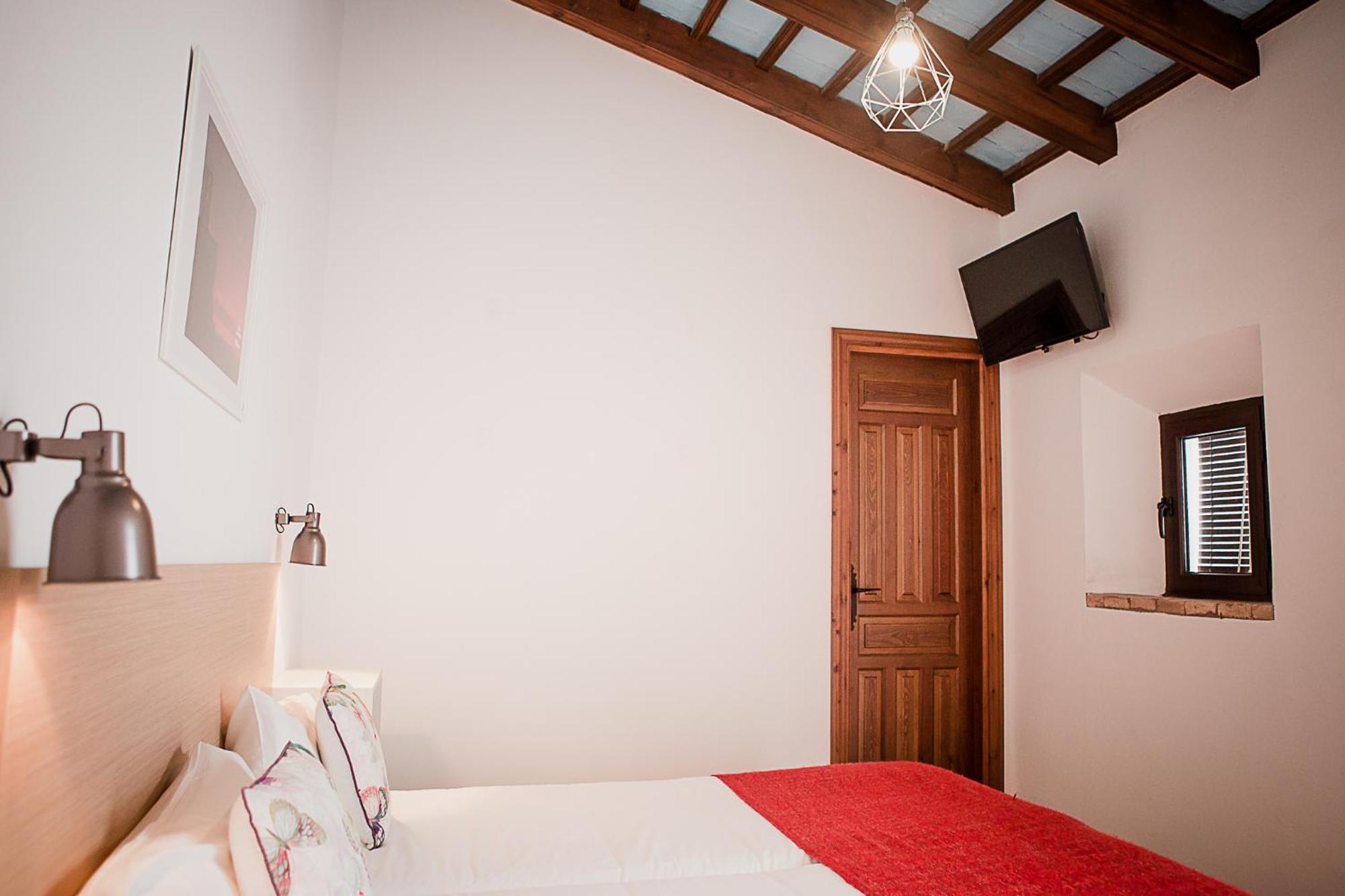 Hostal Cafe Frenteabastos Carmona (Seville) Exterior foto
